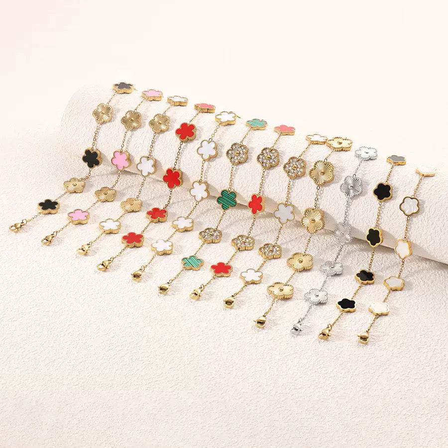 Gold & Black Luxe Clover Charm Bracelet