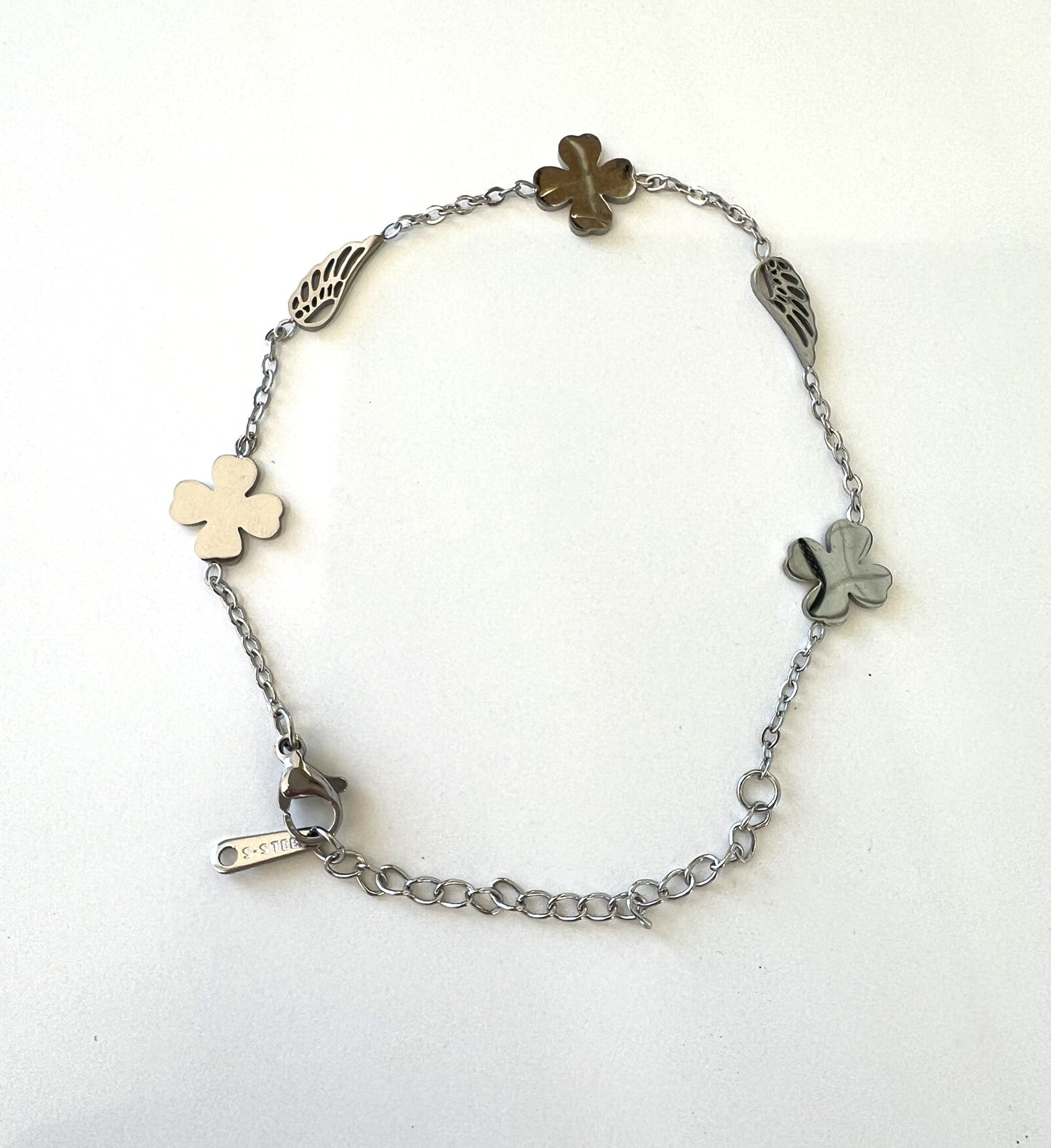 Elegant Clover & Wing Charm Chain Bracelets – Silver
